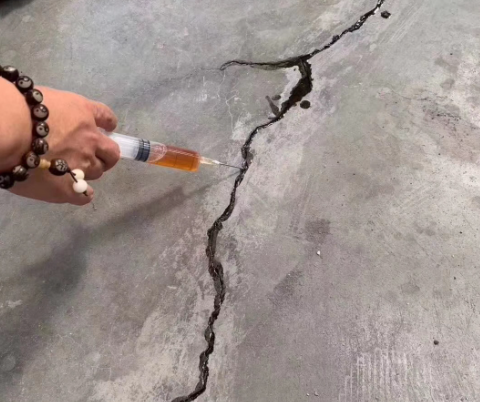 临城混凝土裂缝修补技术详解​
